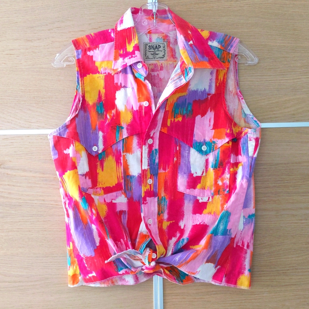 Snap cropped shirt, size S